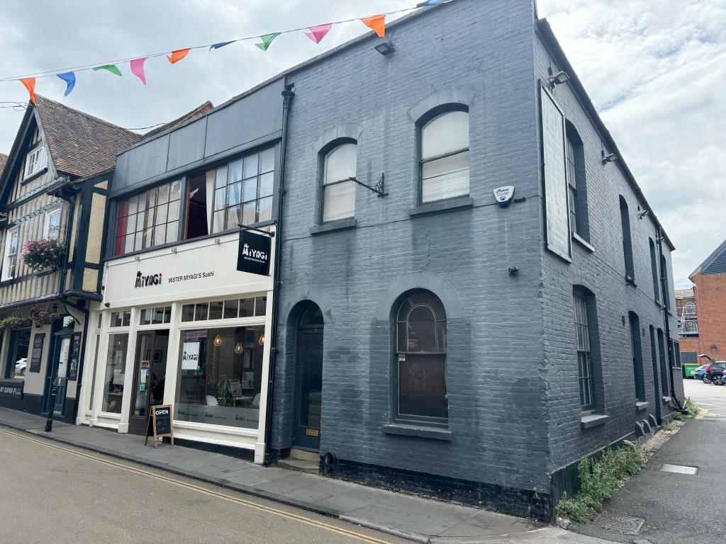 Lot: 43 - CITY CENTRE COMMERCIAL INVESTMENT AND ADJACENT VACANT COMMERCIAL PREMISES WITH POTENTIAL - Front of both properties
